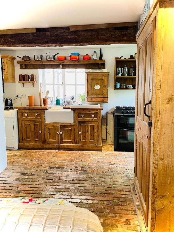 The Beehive, Ground Floor Apartment In Norfolk, No Shared Amenities ดาวแน็ม มาร์เก็ต ภายนอก รูปภาพ