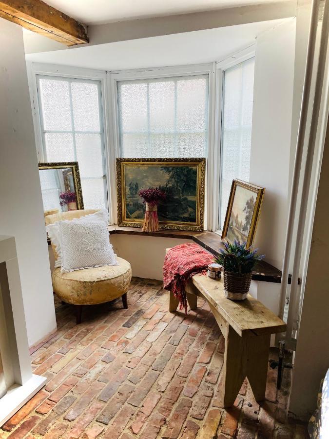 The Beehive, Ground Floor Apartment In Norfolk, No Shared Amenities ดาวแน็ม มาร์เก็ต ภายนอก รูปภาพ