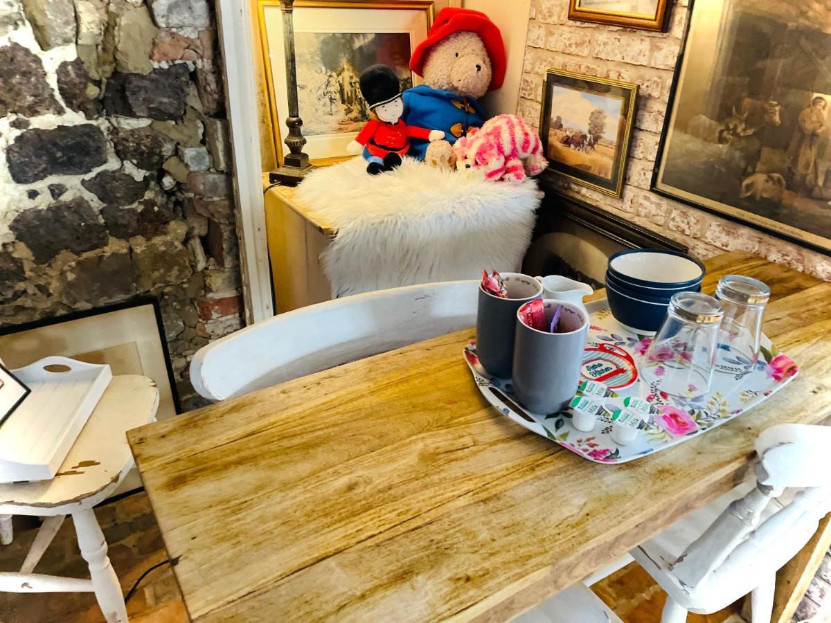 The Beehive, Ground Floor Apartment In Norfolk, No Shared Amenities ดาวแน็ม มาร์เก็ต ภายนอก รูปภาพ